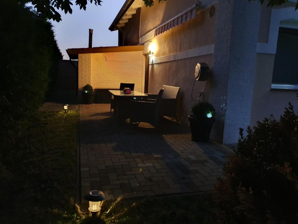 Вілла Haus Bjoern, Nahe Buesum - 6Km Reinsbuttel Екстер'єр фото